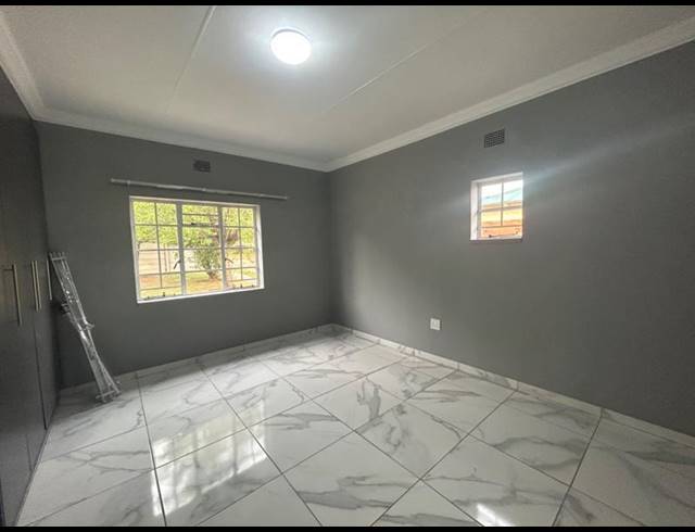 3 BEDROOM HOUSE FOR SALE IN VANDERBIJLPARK CW 1